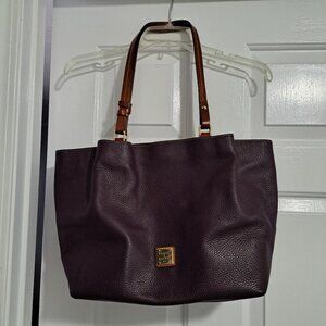 EUC Dooney & Bourke Flynn Shoulder Bag